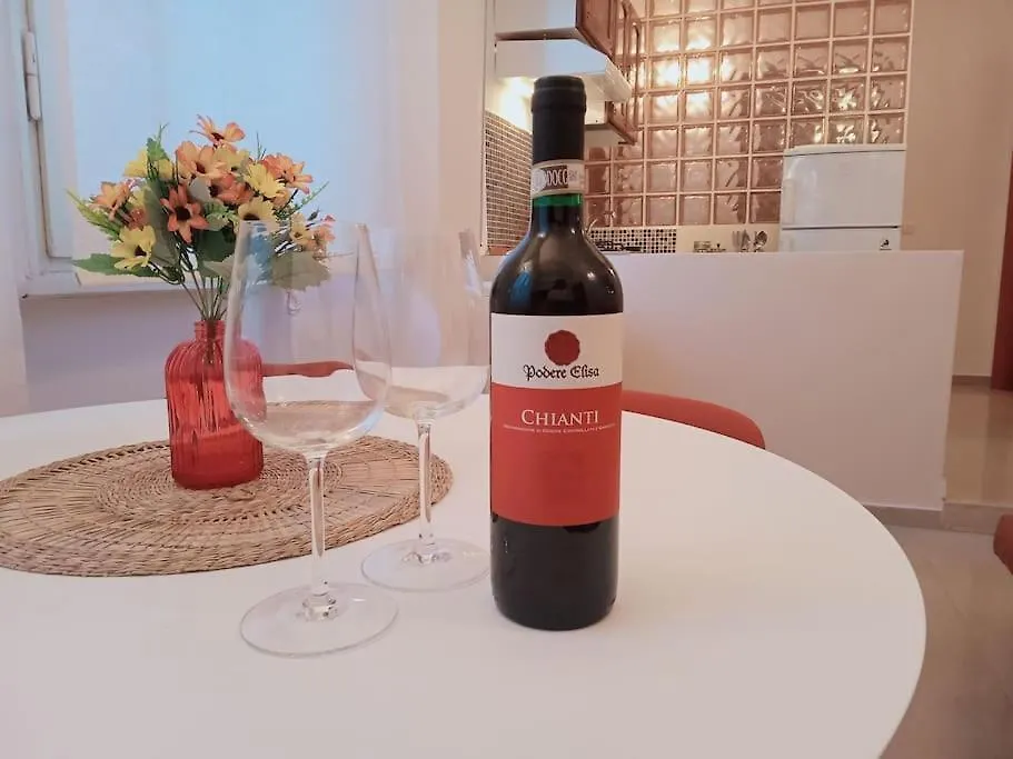 Nazionale B - Two Bedrooms Nearby Central Station Florence